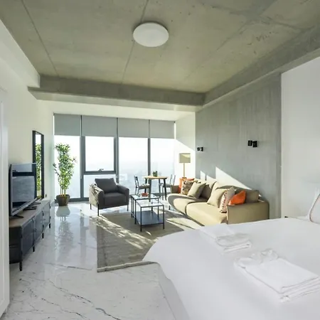 בית נופש Gorgeous Bright Parking Poolviews! #135 איסטמבול