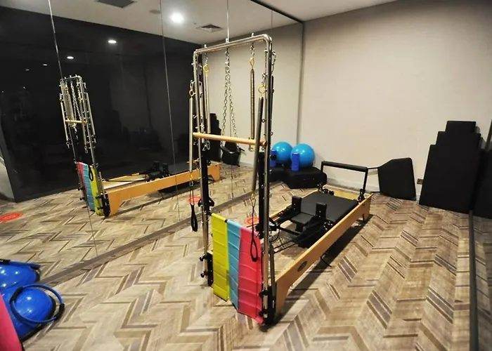 Gorgeous Bright Parking Poolviews! #135 بيت للعطل