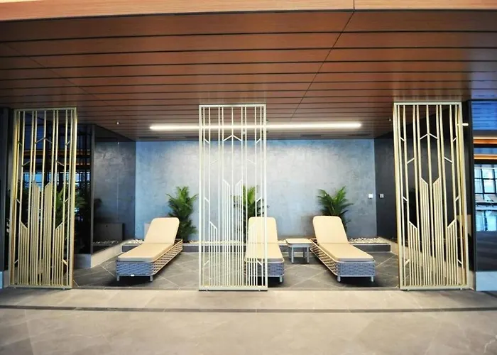 Gorgeous Bright Parking Poolviews! #135 بيت للعطل اسطنبول