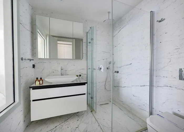 Gorgeous Bright Parking Poolviews! #135 بيت للعطل *