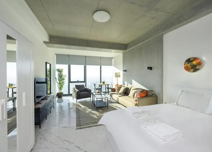 بيت للعطل Gorgeous Bright Parking Poolviews! #135 اسطنبول