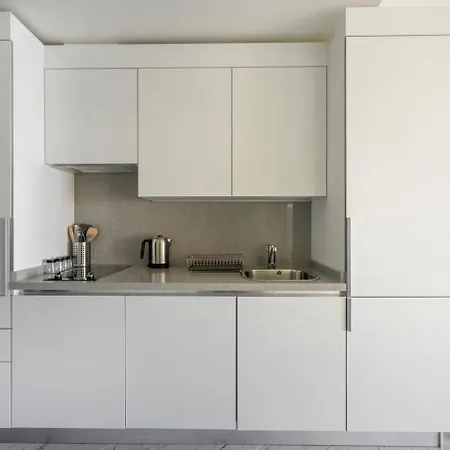 Gorgeous Bright Parking Poolviews! #135 * Istanbul