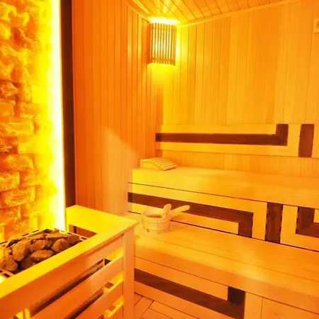 Gorgeous Bright Parking Poolviews! #135 Holiday home